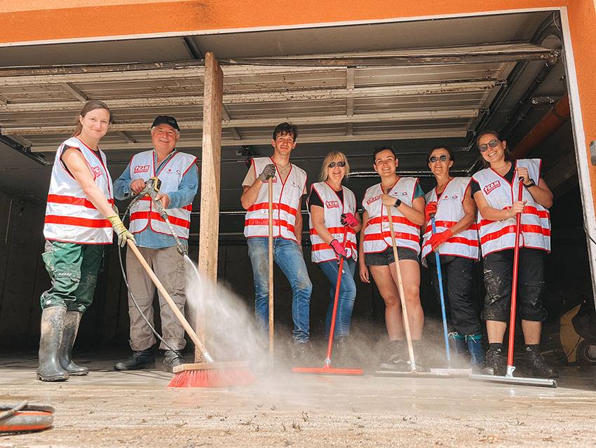 Team Österreich Helfer beim Hochwassereinsatz im Burgenland Bild: 7 Helfer:innen